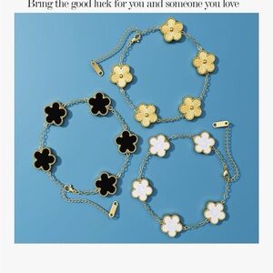 1 Elegant Flower Bracelet
